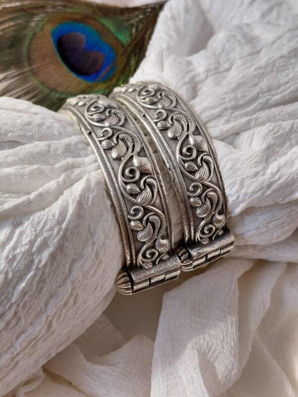 Floral Design Silver look alike oxidized bangles/kada for women