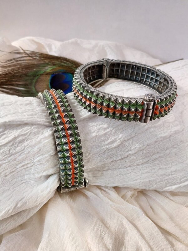 Hand painted silver look alike bangles/kada for women