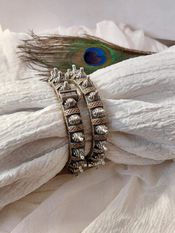 Antique hand painted silver look alike oxidised bangles/kada for women