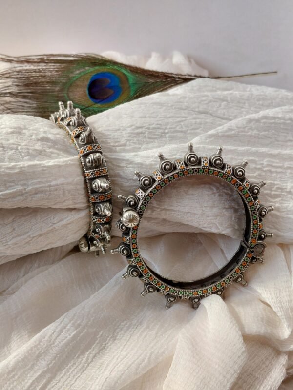 Antique hand painted silver look alike oxidised bangles/kada for women