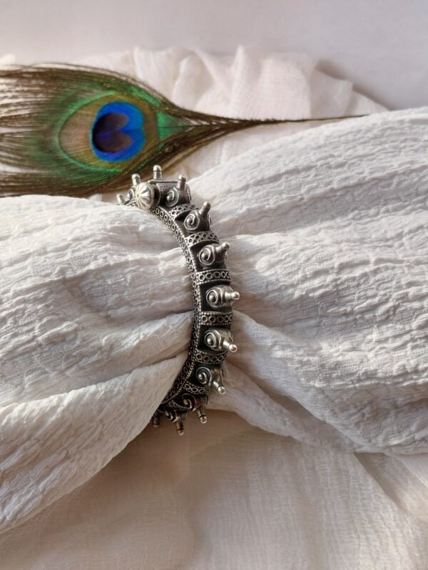 Trending silver look alike oxidized bangles/kada for women