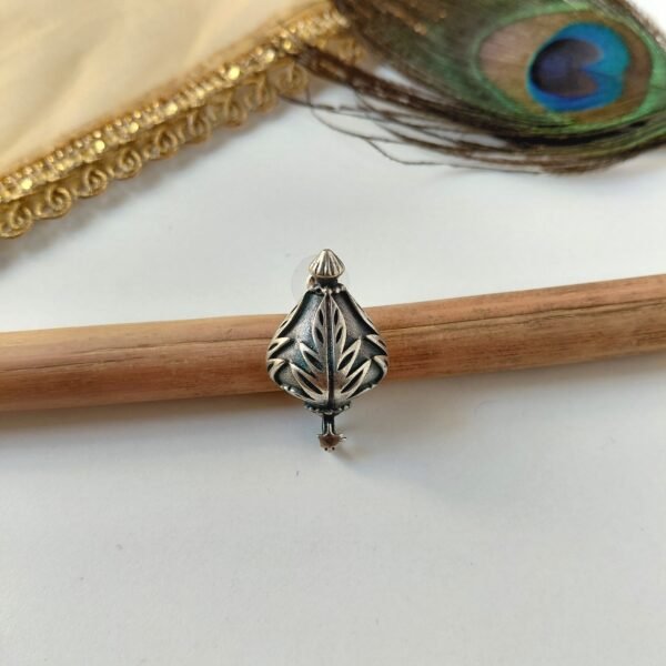 Minimal Stud Earrings