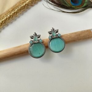 Monalisa Stud Earrings