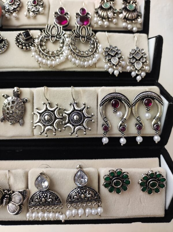 2026/04/1000860882-scaled.jpg 12 Pairs Designer Oxidized Earrings Box